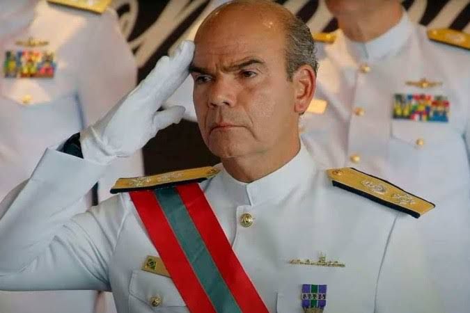 Marinha do Brasil precisa de investimentos urgente, alerta o almirante Marcos Sampaio Olsen Marinha do Brasil precisa de investimentos urgente, alerta o almirante Marcos Sampaio Olsen