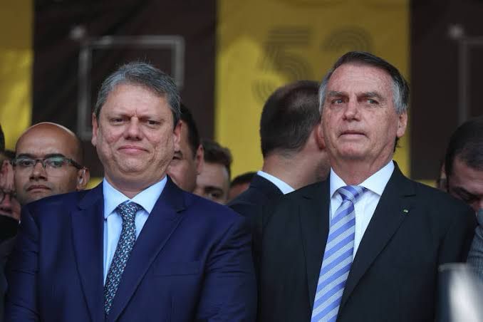 Bolsonaro e aliados confirmam presença na posse de Milei na Argentina