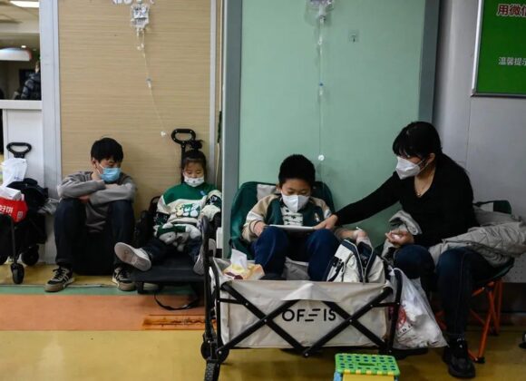 China tem hospitais lotados com casos de doenças respiratórias China tem hospitais lotados com casos de doenças respiratórias