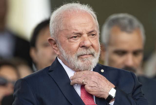 Governo Lula enfrenta aumento no rombo fiscal no primeiro ano de mandato