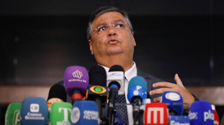 Flávio Dino declara que "ministro do Supremo não tem lado político" Flávio Dino declara que "ministro do Supremo não tem lado político"