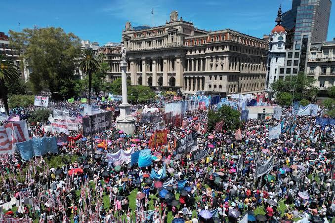 Justiça da Argentina suspende reforma trabalhista imposta por Milei IMG_20240104_150007_249