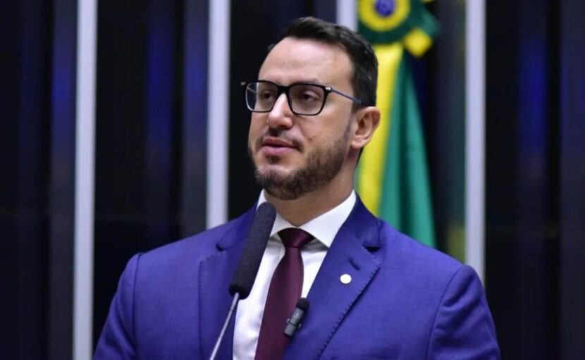 Deputado Federal Delegado Matheus Laiola anuncia a criação do Samu Animal na Fazenda Rio Grande Deputado Federal Delegado Matheus Laiola anuncia a criação do Samu Animal na Fazenda Rio Grande