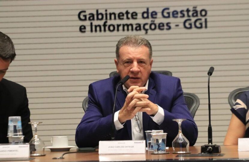João Carlos Ortega divulga sistema VLT no Paraná João Carlos Ortega divulga sistema VLT no Paraná