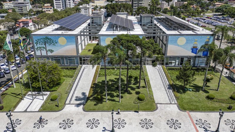 Prefeitura de Curitiba antecipa pagamento da primeira parcela do 13o Salário