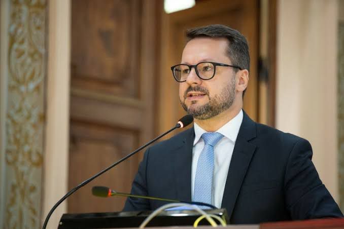 Câmara de Curitiba aprova a criação do Conselho de Integridade para combater a corrupção Câmara de Curitiba aprova a criação do Conselho de Integridade para combater a corrupção