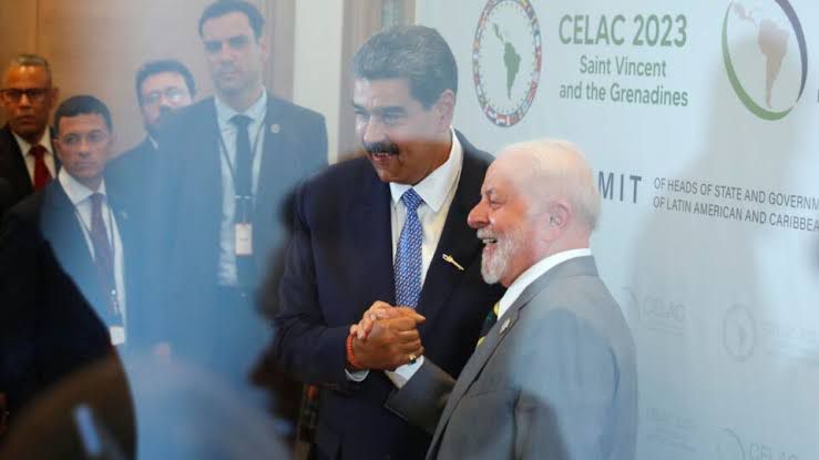 Chancela do PT a Maduro põe pressão sobre “neutralidade” de Lula