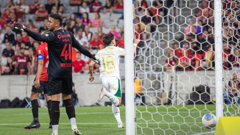.Crise do Athletico precisa ser estancada antes que seja tarde demais Crise do Athletico precisa ser estancada antes que seja tarde demais