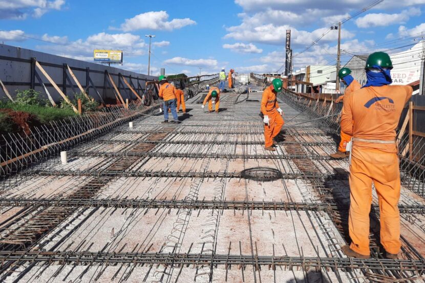 .Noroeste e Centro-Oeste contam com grandes investimentos nas rodovias estaduais Noroeste e Centro-Oeste contam com grandes investimentos nas rodovias estaduais