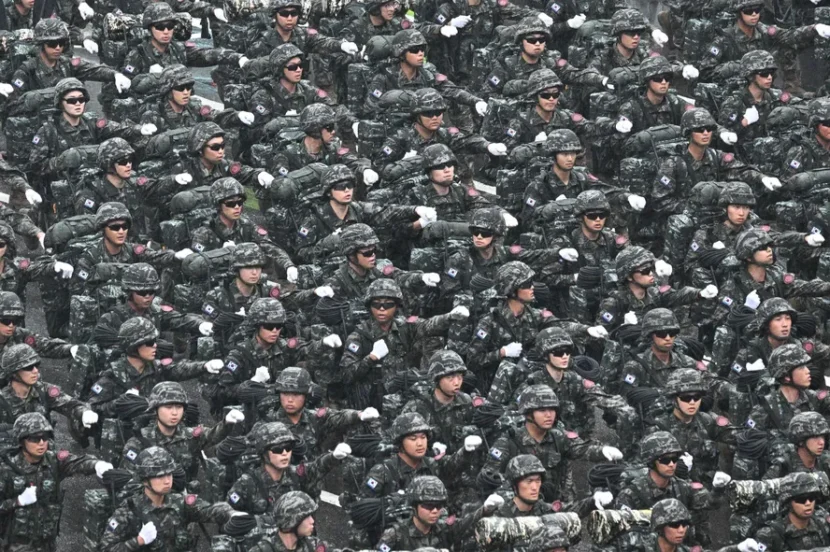 Coreia do Sul pode enviar ajudar bélica para a Ucrânia em meio a guerra