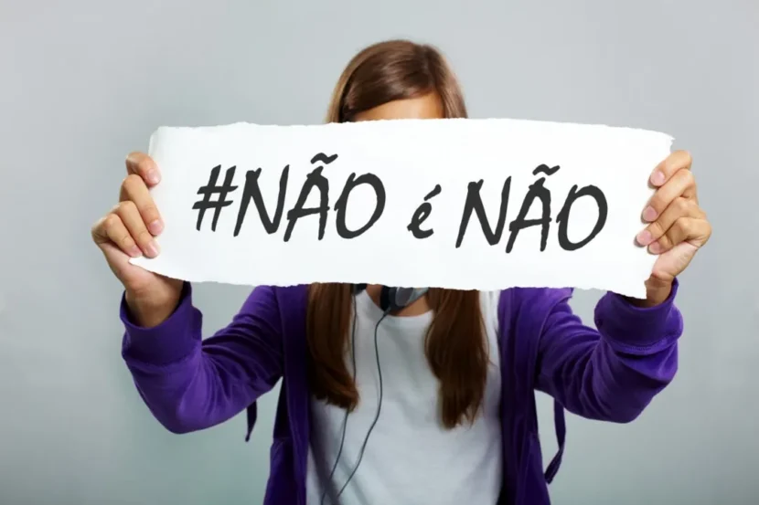 Mulher é vítima de importunação sexual enquanto pilotava sua moto no Paraná Mulher é vítima de importunação sexual enquanto pilotava sua moto no Paraná