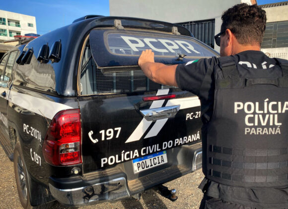 Polícia Civil do Paraná prende 14 pessoas suspeitas de participarem de tráfico Polícia Civil do Paraná prende 10 pessoas suspeitas de participarem de tráfico