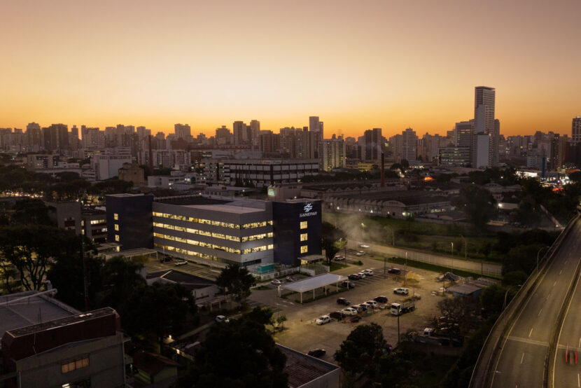 Sanepar é a principal empresa de saneamento do Sul do Brasil Sanepar é a principal empresa de saneamento do Sul do Brasil