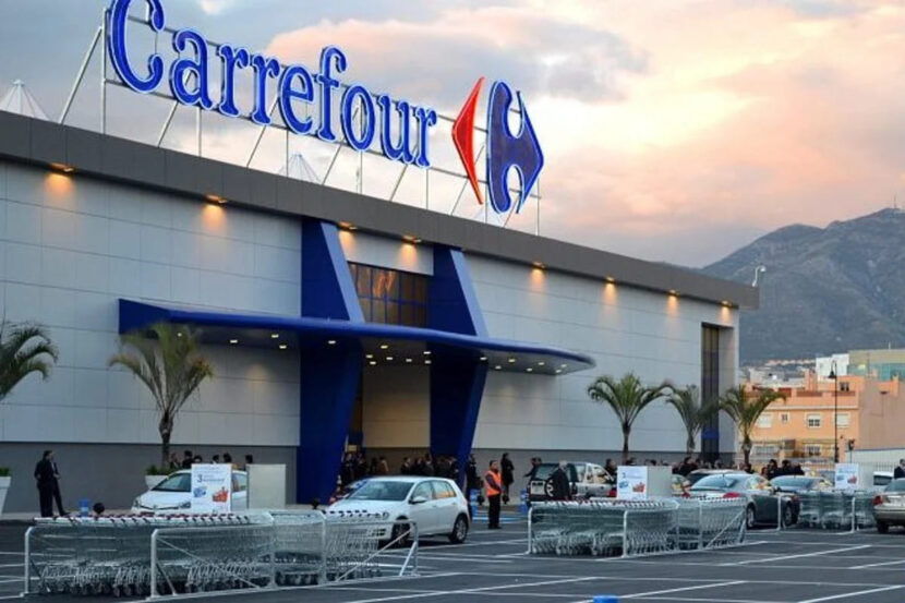 Carrefour anuncia que vai parar de comprar carne do bloco de países do Mercosul Carrefour anuncia que vai parar de comprar carne do bloco de países do Mercosul