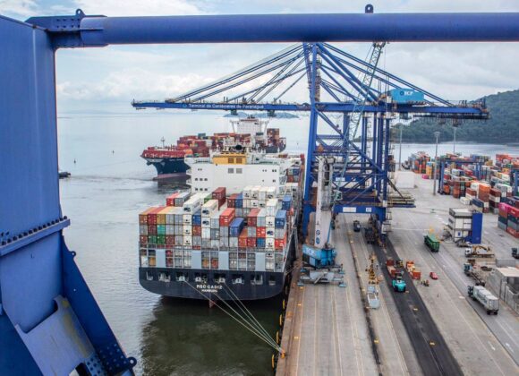 Paraná libera R$ 300 milhões em créditos de ICMS para apoiar empresas exportadoras após tarifaço