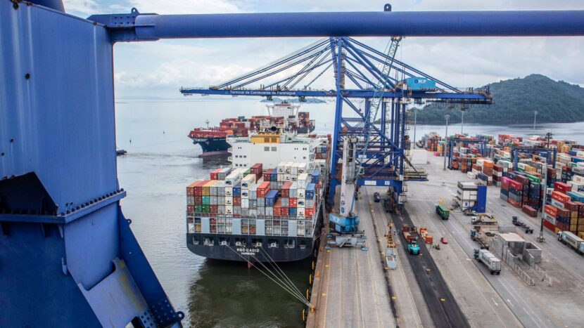 Paraná libera R$ 300 milhões em créditos de ICMS para apoiar empresas exportadoras após tarifaço Paraná libera R$ 300 milhões em créditos de ICMS para apoiar empresas exportadoras após tarifaço