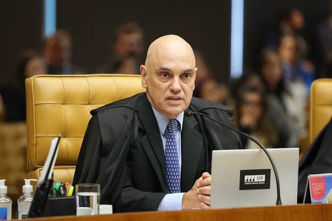 Moraes alerta bancos brasileiros sobre riscos de cumprir sanções estrangeiras Moraes alerta bancos brasileiros sobre riscos de cumprir sanções estrangeiras