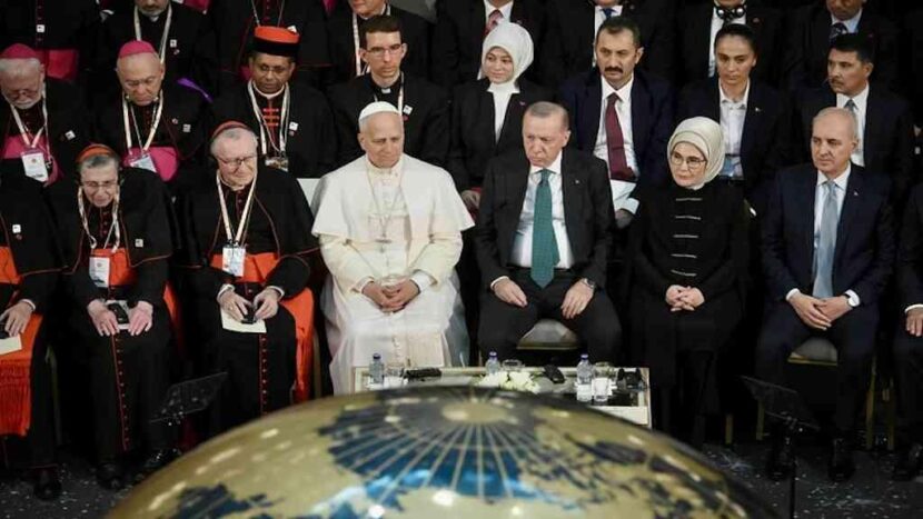 A significativa visita do Papa Leão VIX para Istambul 1759858_big-papa-9