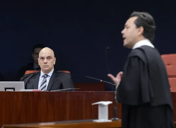 Célula de prova ou vão sem perícia? O labirinto jurídico do celular do “kid preto” A defesa do militar ligado às chamadas “kids pretos” questiona validade de evidências — e abre debate sobre garantias e métodos na investigação federal.