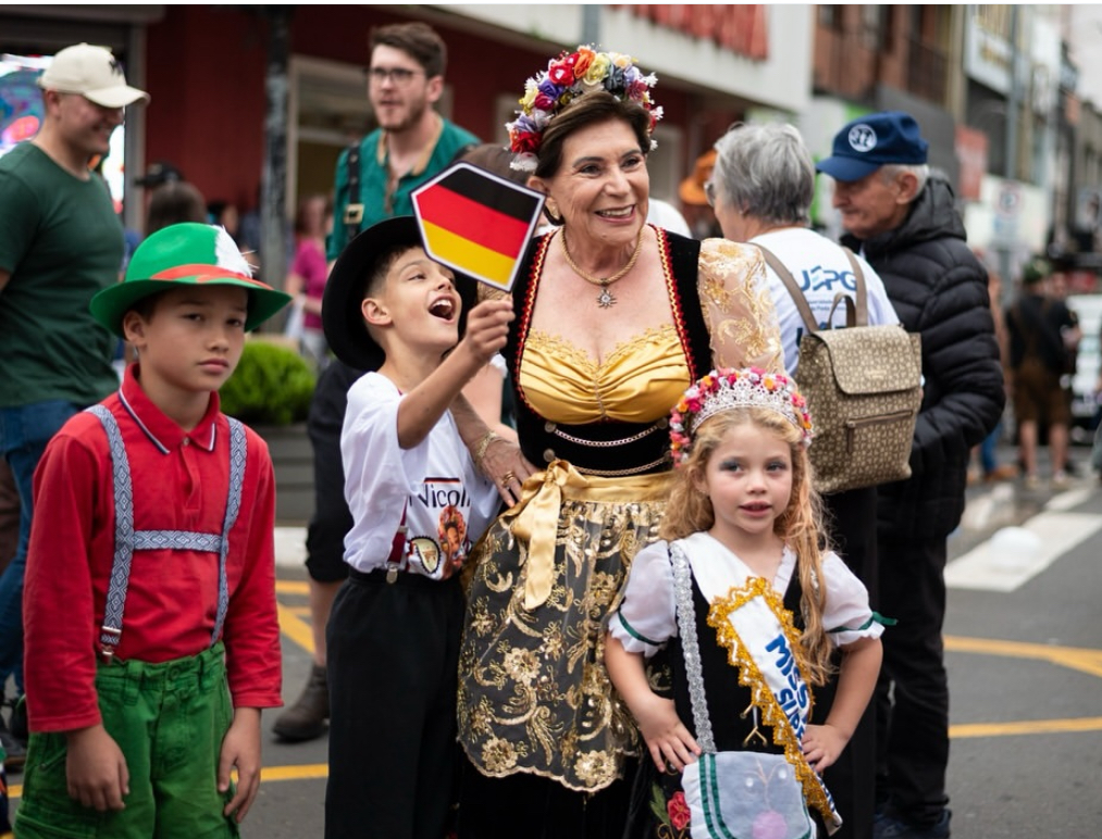 Prefeita Elizabeth marca presença inspiradora em evento sobre empoderamento feminino