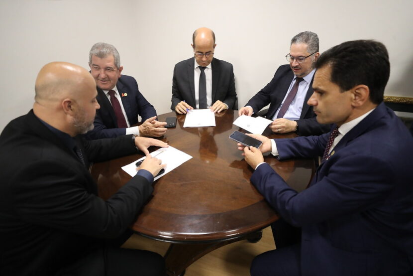 Comissão da Alep aprova projetos sobre proteção infantil, saúde e inclusão 54974611225_d9f344f983_b