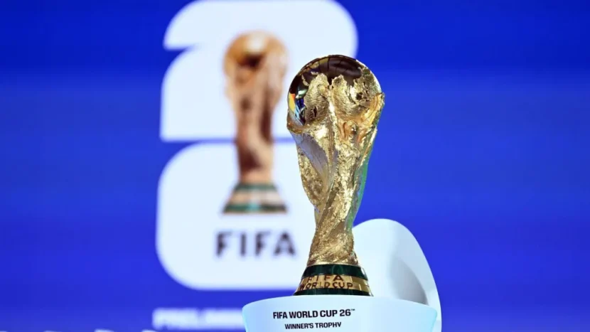 Fifa revela apresentadores e atrações do sorteio da Copa de 2026 trofeu-copa-do-mundo-2026-e1763641805990