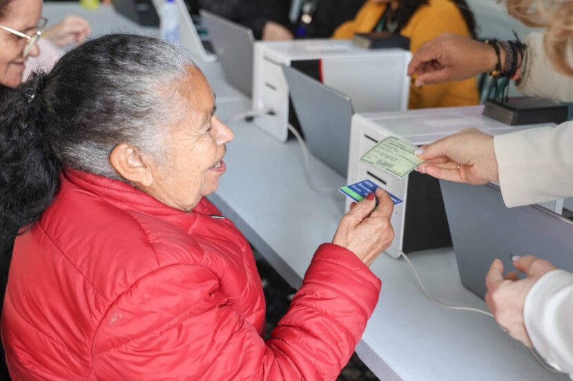 Paraná já emitiu mais de 115 mil Carteiras da Pessoa Idosa em 2026 img_3848