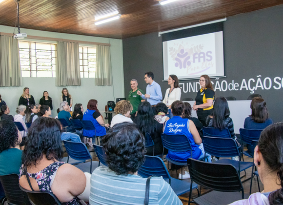 FAS apresenta oportunidades de trabalho para 100 mulheres em Curitiba img_4071